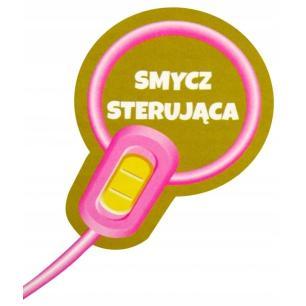 Duży piesek Pudel na smyczy chodzi szczeka biały